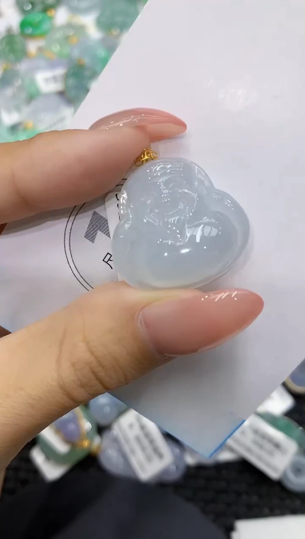 颈饰18K金镶嵌翡翠111111111111