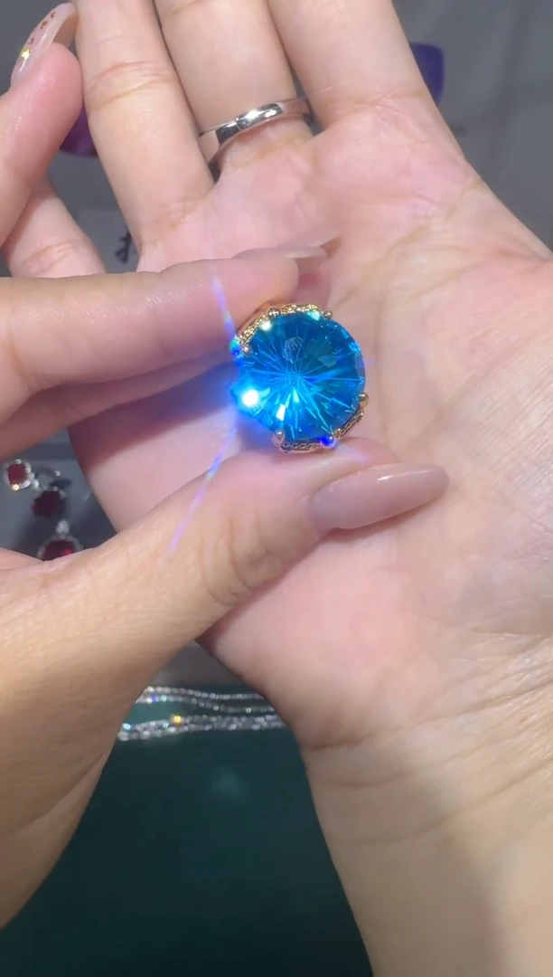 戒指蓝宝石18K金镶嵌0