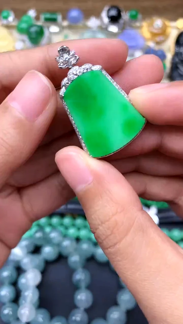 【闪购商品】翡翠颈饰18K金镶嵌257-中国好珍宝