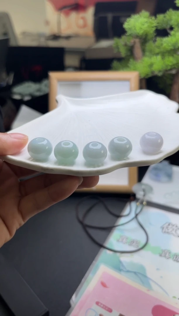 未镶嵌挂件翡翠多样性发一件R703165