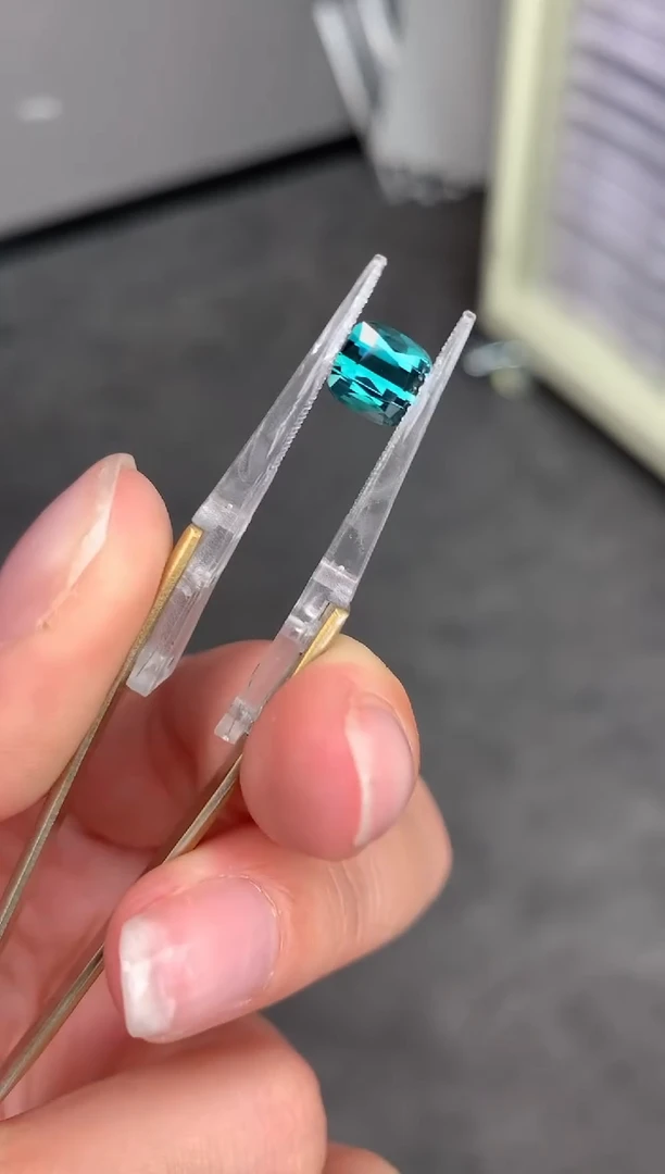 【闪购商品】碧玺裸石未镶嵌1ct拉贡