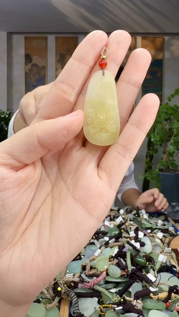 未镶嵌和田玉挂件拍一发一