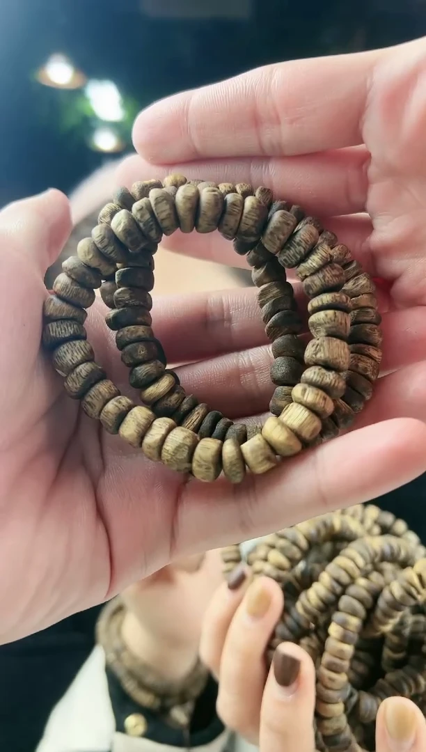 【闪购商品】沉香手串迦南一号一代苗随型单圈8克多样性发货一条