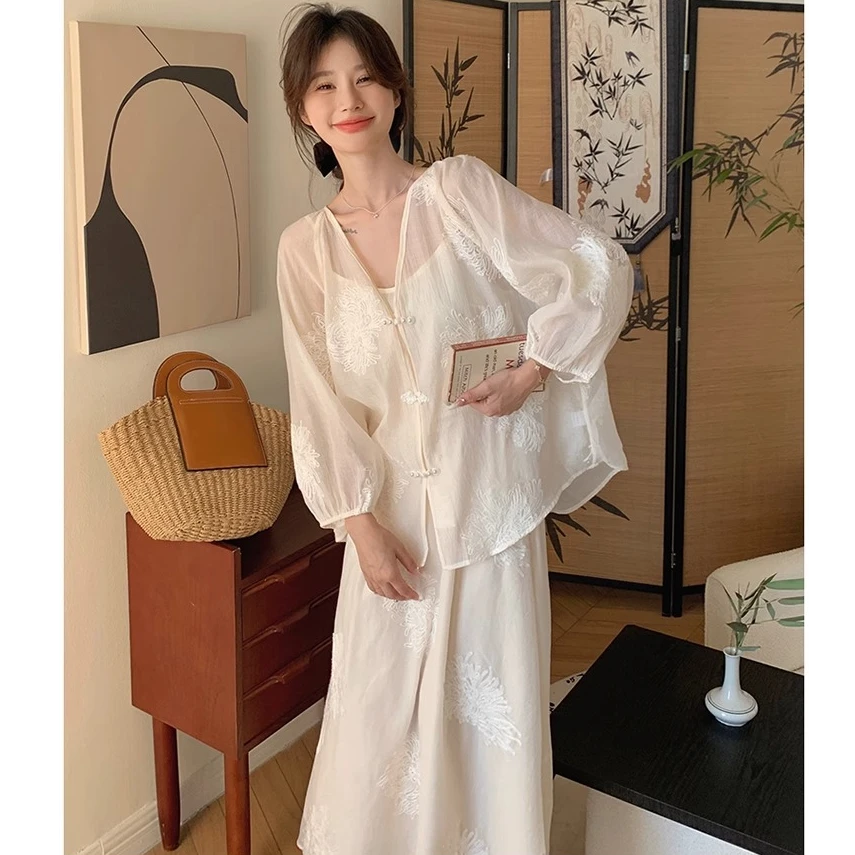 夏季新款新中式V领上衣半身裙重工绣花两件套裙宽松长袖