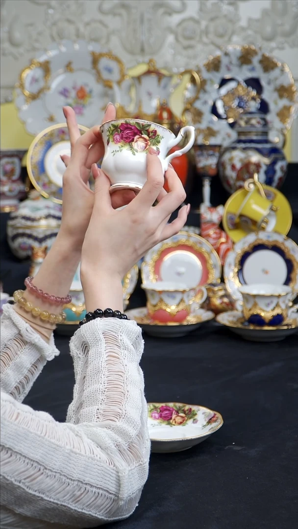 骨瓷婷婷中古器物如图所示18