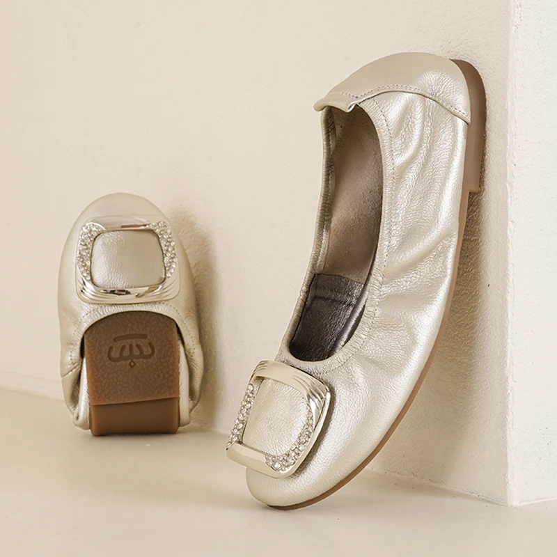 妈妈鞋红色平底单鞋女真皮软底舒适中老年大码蛋卷孕妇鞋2025春季