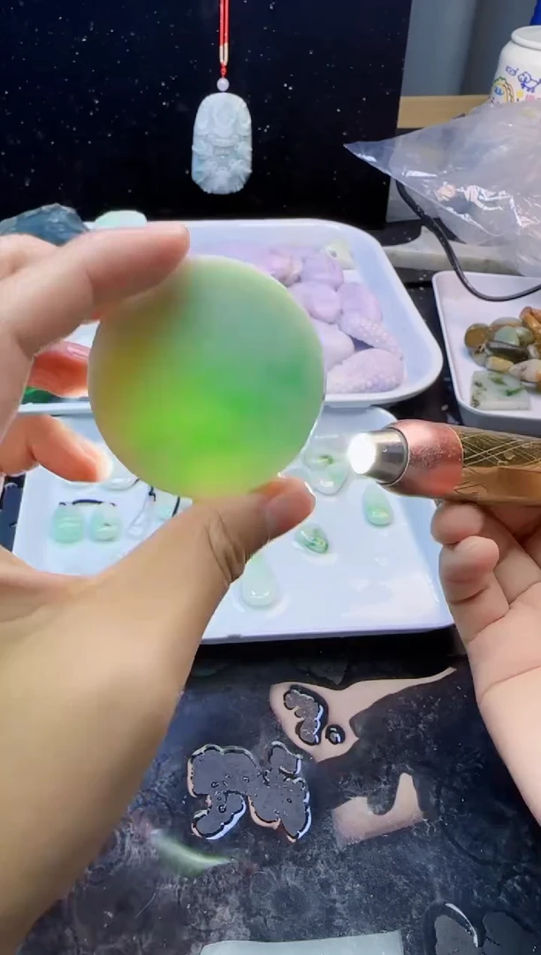 颈饰未镶嵌翡翠054天然A货翡翠