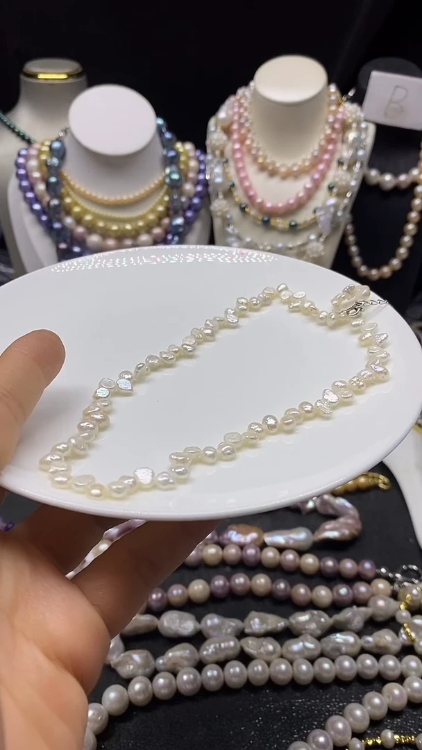 颈饰未镶嵌淡水珍珠多人