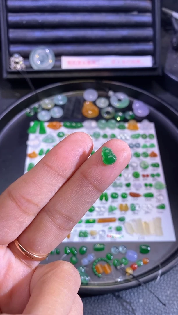 未镶嵌挂件翡翠葫芦