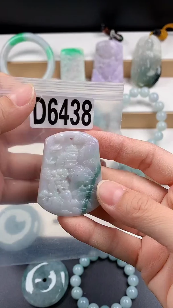 颈饰未镶嵌翡翠天然翡翠吊坠挂件
