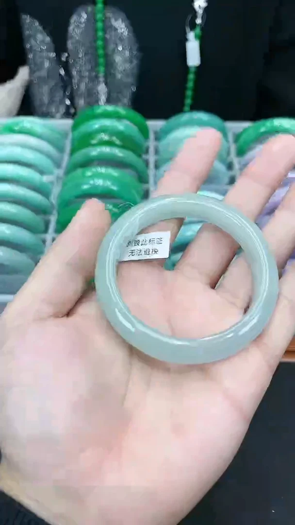【闪购商品】砖雕s13 冰晴水手镯 圈口57