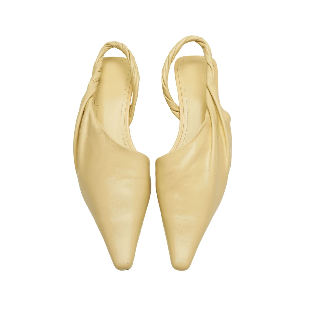 惟蔻~真皮小猫跟法式侧空纽带包头凉鞋新款