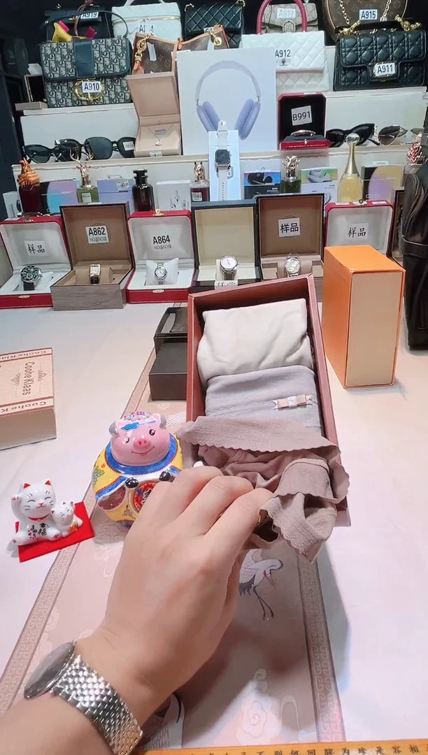 瓷片瓷器 库房到期 全部地板价@@1
