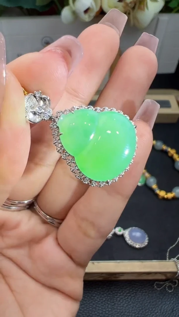 翡翠18K金镶嵌吊坠(不含链)吊坠勿拍