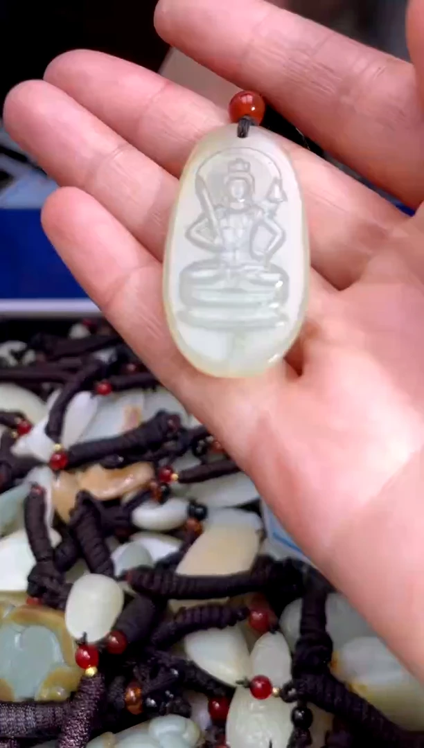 和田玉未镶嵌挂件1