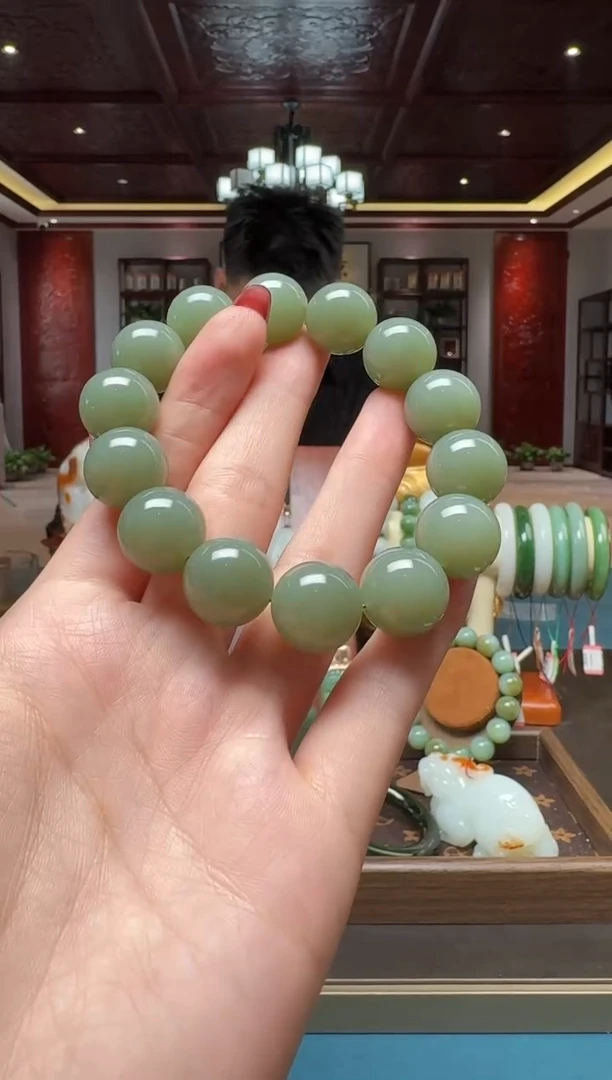 未镶嵌和田玉挂件qnl16