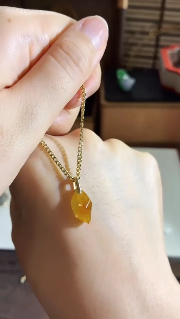 吊坠(不含链)18K金镶嵌翡翠吊坠