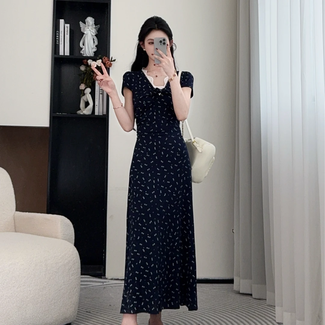 小八定制25夏法式收腰气质时尚减龄碎花V领显瘦连衣裙 00034 BXJ