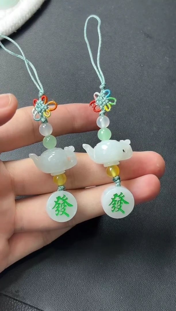 颈饰18K金镶嵌翡翠YM1434把把壶多样性发一件