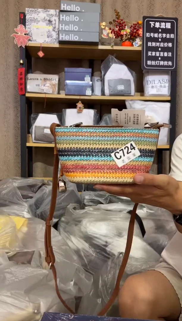 小牛剖层皮革老张家女包724