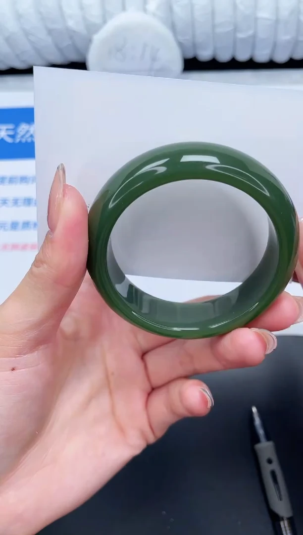 未镶嵌手镯石英质玉35-54DB