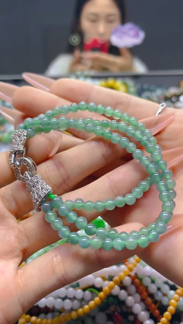 颈饰未镶嵌翡翠4MM