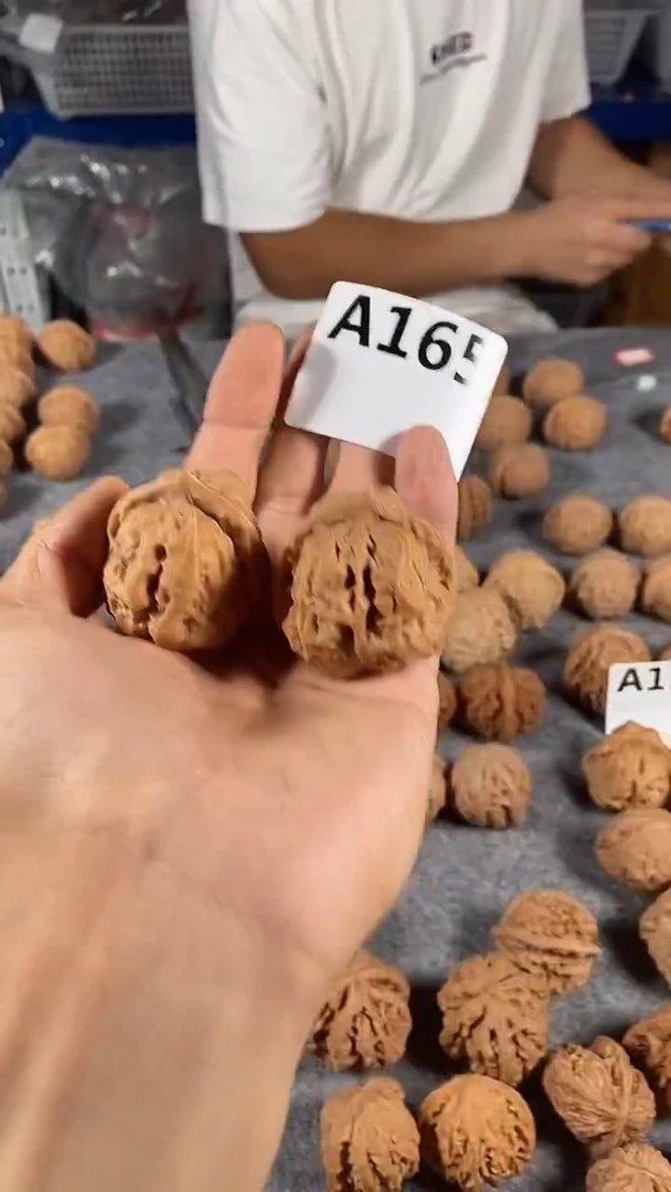 吊坠文玩核桃40蛤蟆头核桃全品无修