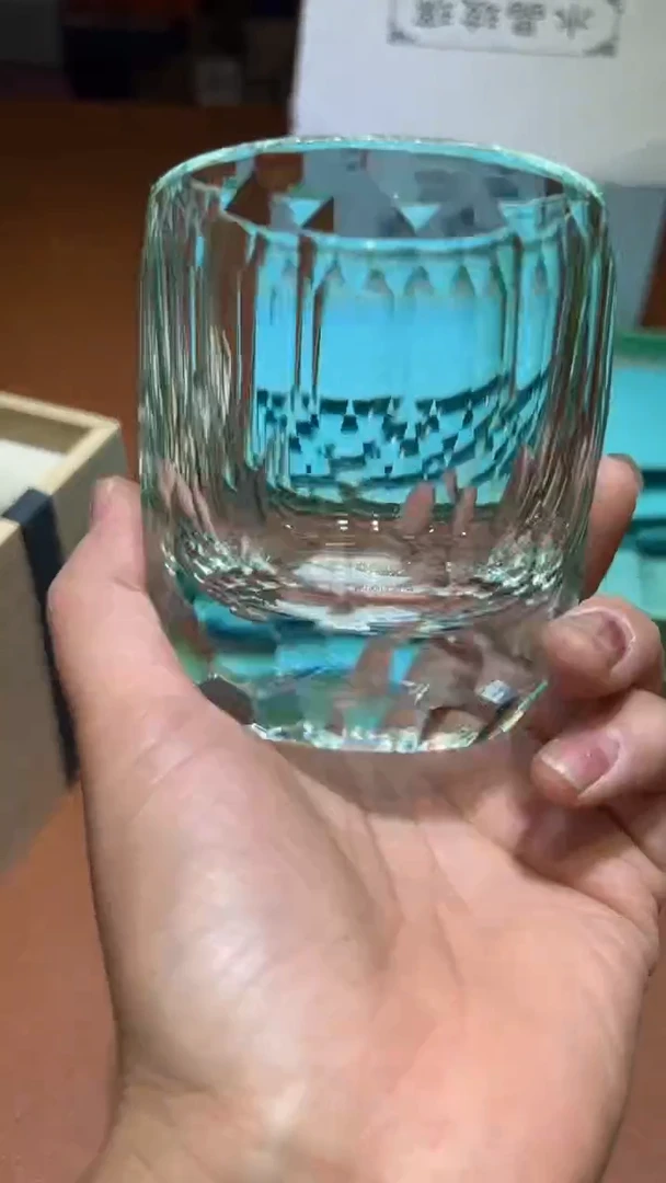 瓷片碗碟好物一件不留@@1
