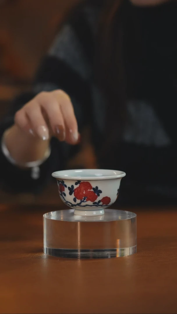 立勤堂红花压手杯