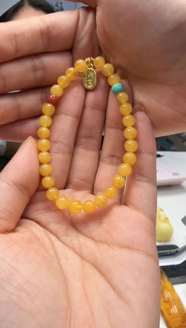 裸石琥珀未镶嵌如图