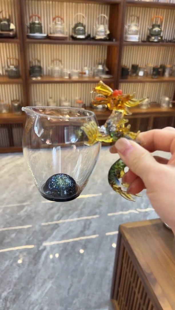 茶行记公道杯一只