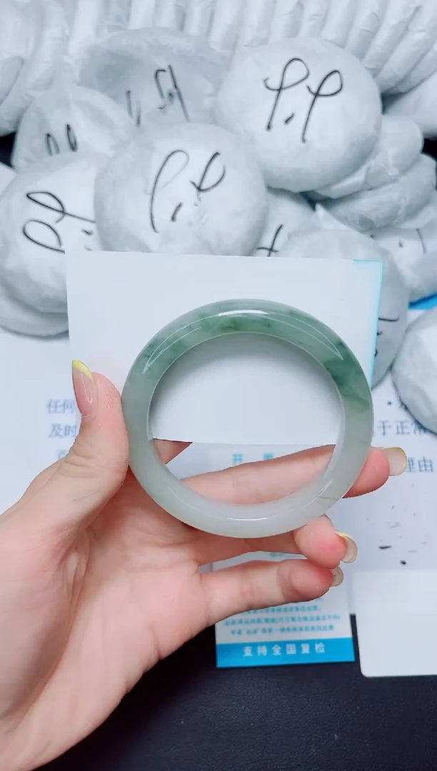 石英质玉手镯未镶嵌1/55.3