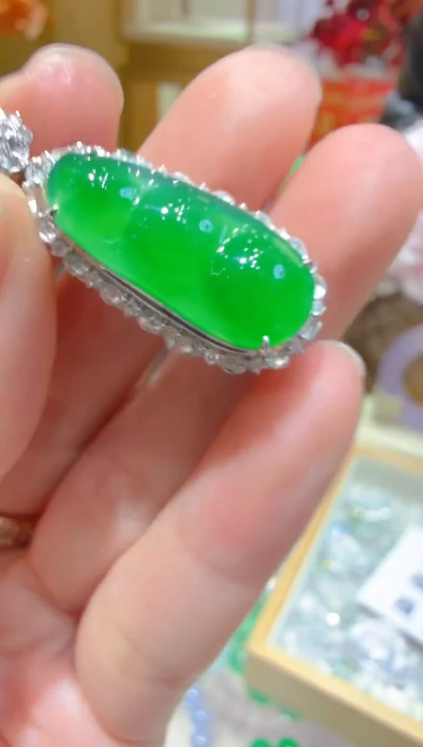 吊坠(不含链)18K金镶嵌翡翠多样性团购发一件