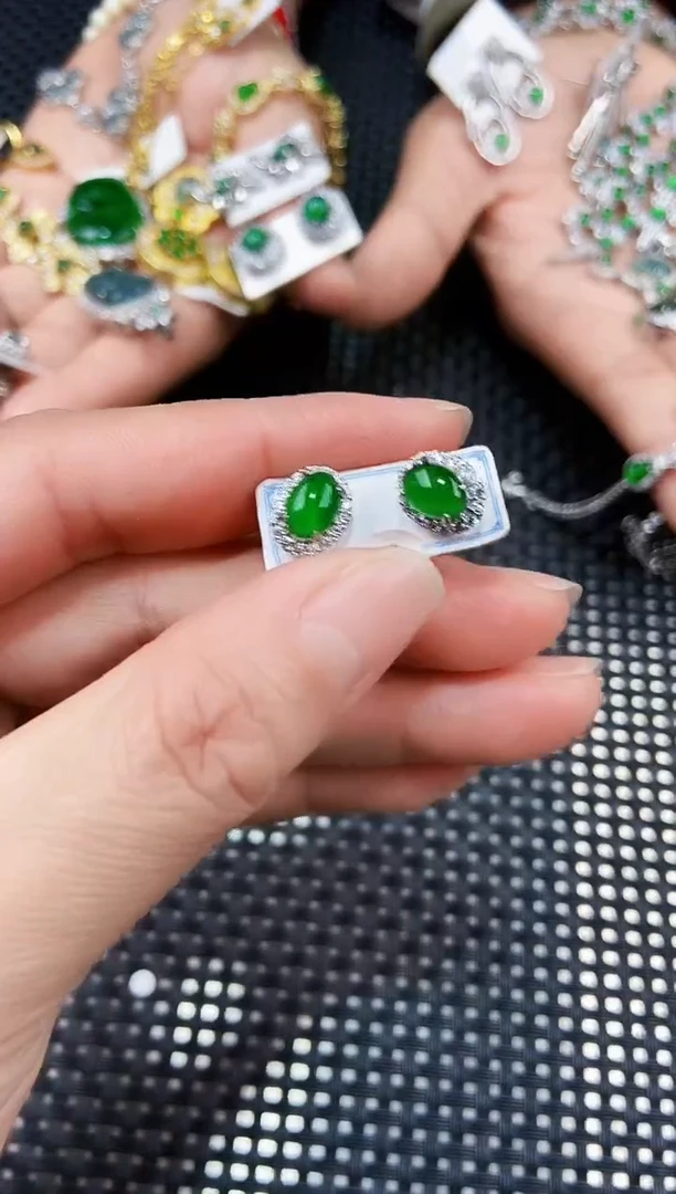 【闪购商品】翡翠耳饰未镶嵌111111111