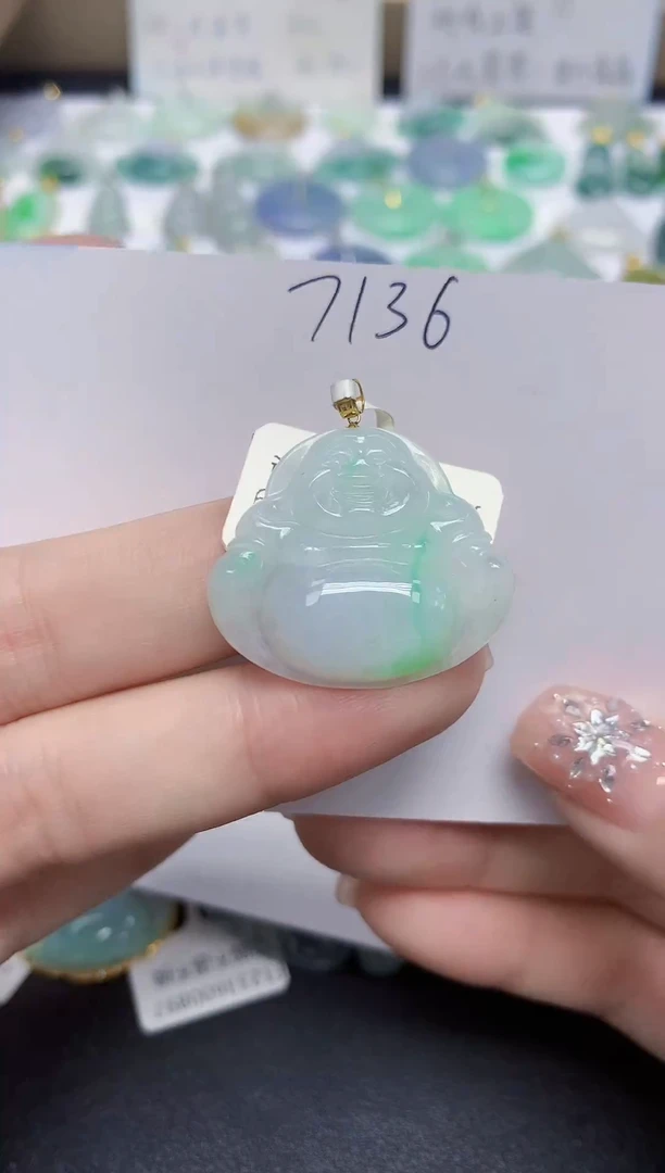 颈饰18K金镶嵌翡翠天然缅甸翡翠A货翡翠百元以上9元证书费自理