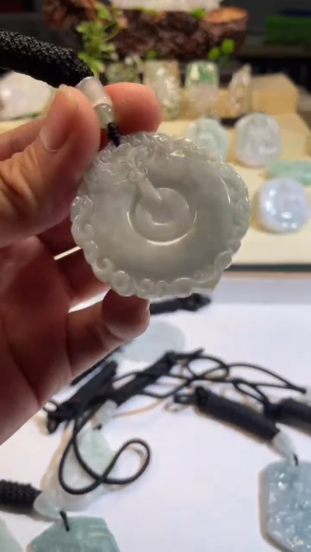 颈饰未镶嵌翡翠8/29/066