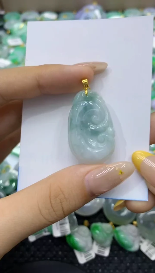 颈饰未镶嵌翡翠天然缅甸翡翠A货