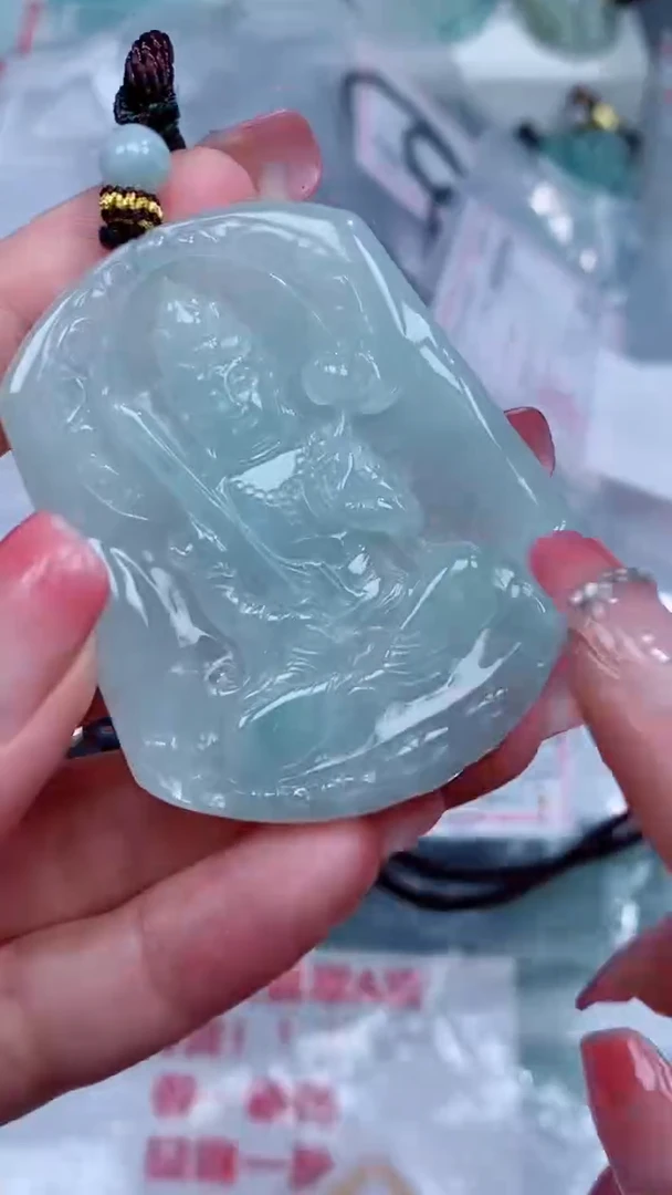 翡翠未镶嵌颈饰吊坠