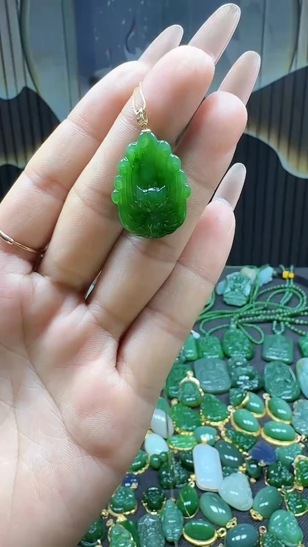 【闪购商品】和田玉吊坠(不含链)18K金镶嵌1