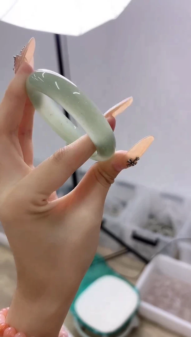 未镶嵌手镯石英质玉402-53D