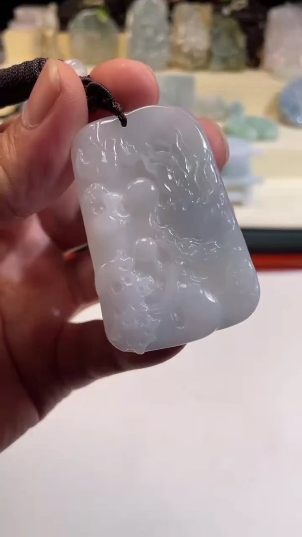 翡翠未镶嵌颈饰8/18/039