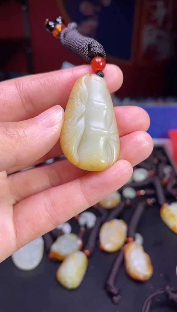 颈饰未镶嵌和田玉123