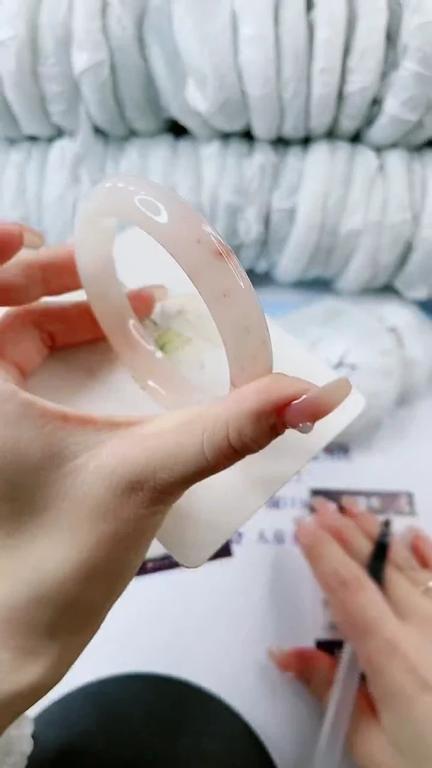 【闪购商品】石英质玉手镯未镶嵌0783530949-多样性发货