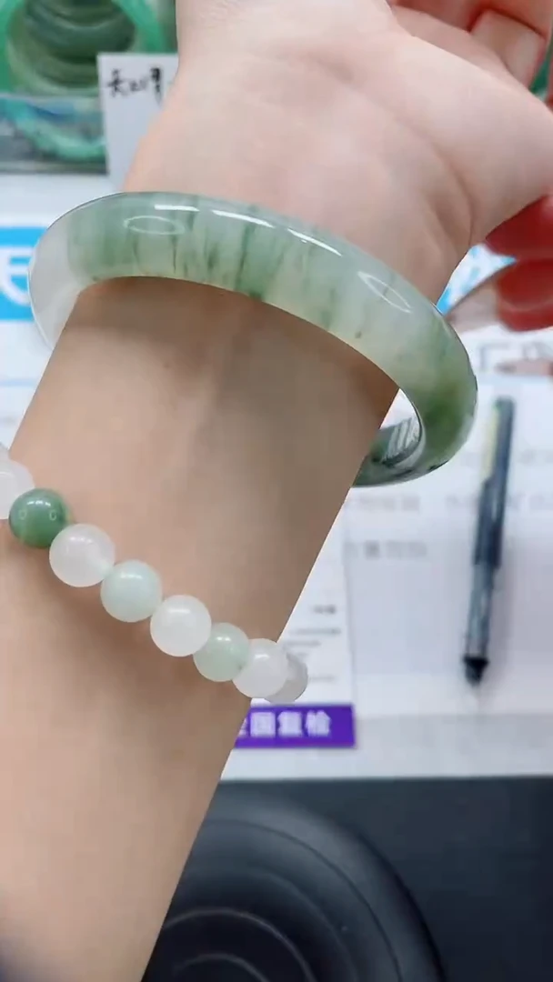 未镶嵌手镯石英质玉75-60/61