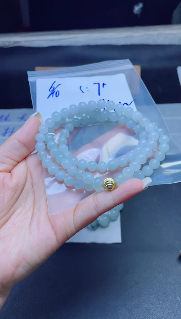 定制翡翠未镶嵌珠串