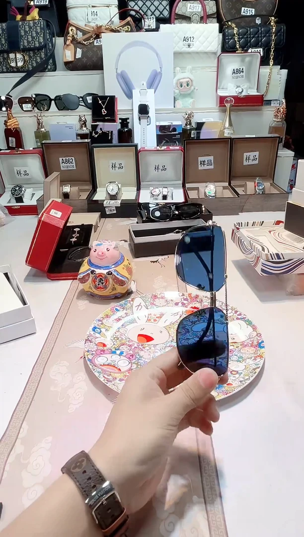 瓷片瓷器 库房到期 全部地板价@@1
