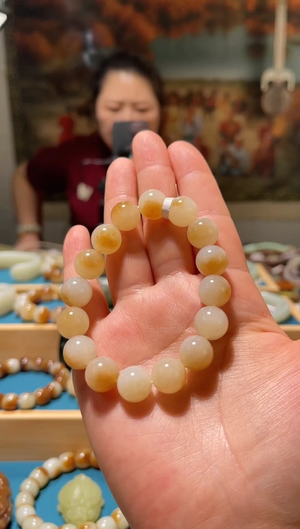 【闪购商品】和田玉吊坠(不含链)未镶嵌且末糖白手串12mm