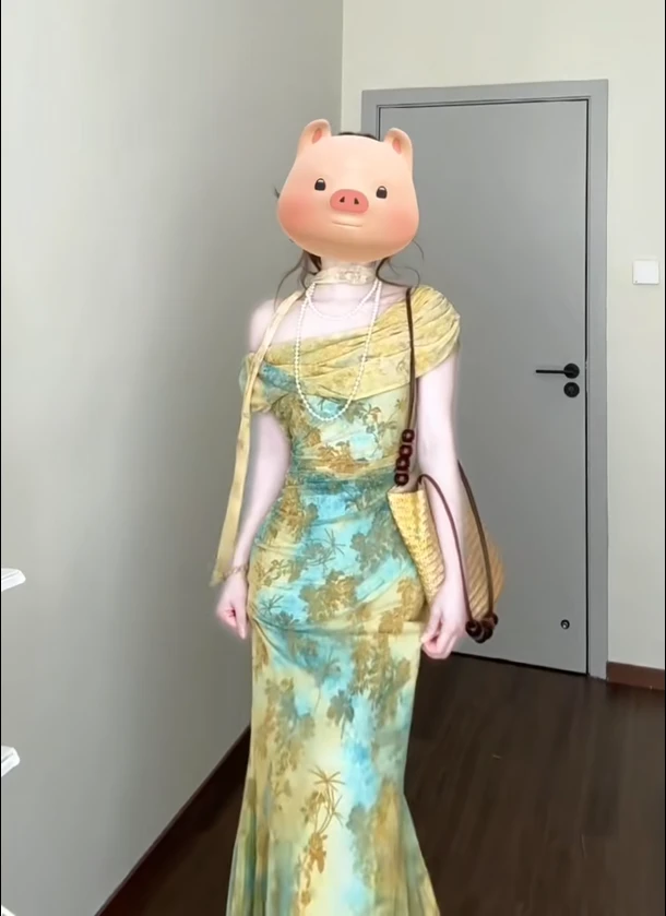 新中式国风别致设计感斜领收腰包臀鱼尾连衣裙女小众高级显瘦长裙