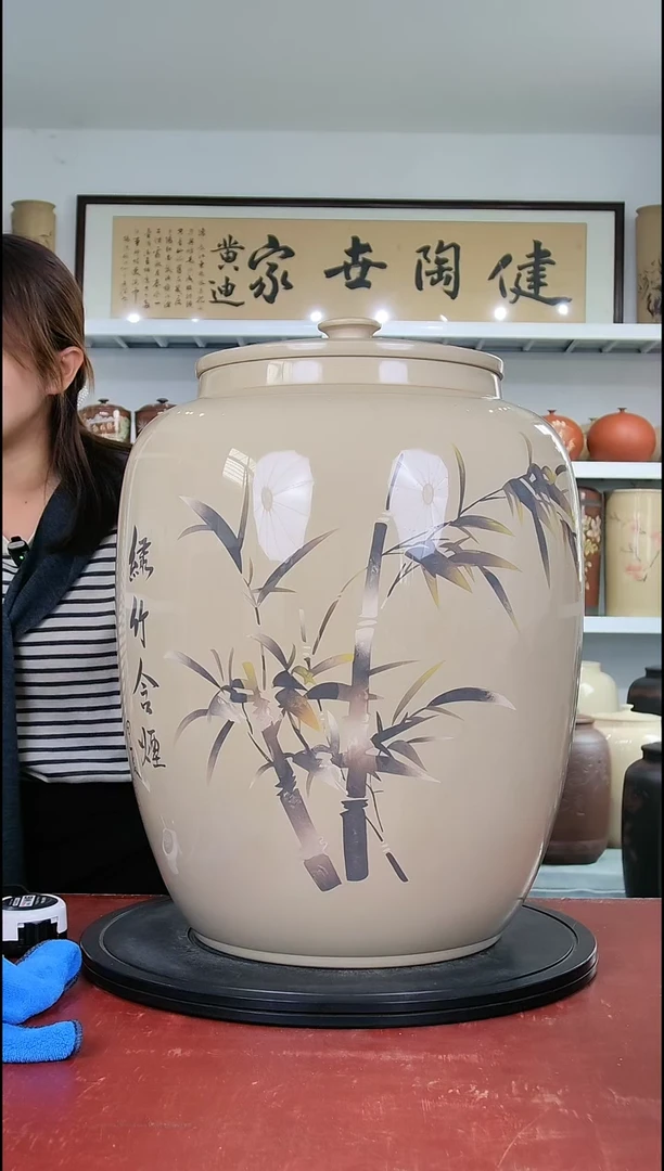 阴刻阳填白泥35升水缸