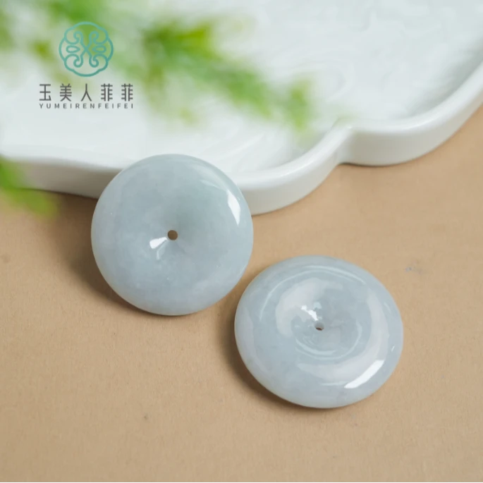 石惑珠宝~翡翠平安扣吊坠约40*40mm%多样性发一